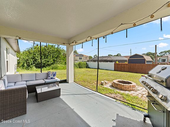 2nd image of 1938 Jupiter Blvd #1938