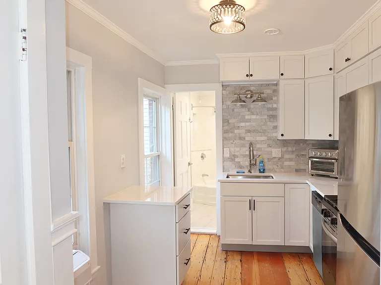 94 Bartlett St #3 — Photo 7