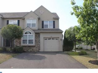 24 Arbor Cir, Colmar, PA 18915