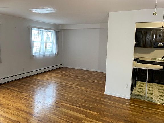 3rd image of 5845 78th St Unit 2