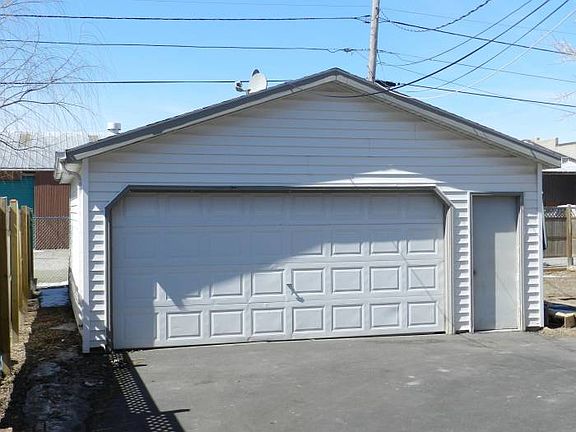 2 Car Detached Garage