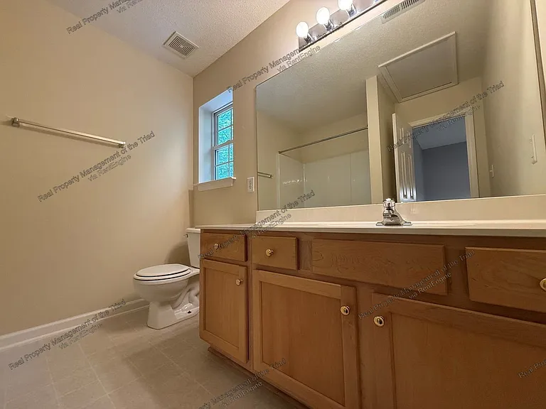 2 Sidney Marie Ct — Photo 11