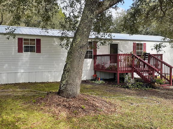 3rd image of 3999 Melissas Ln