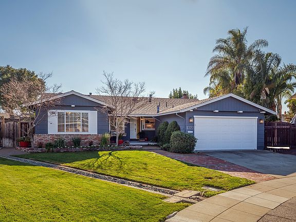 2nd image of 1322 Los Palos Way