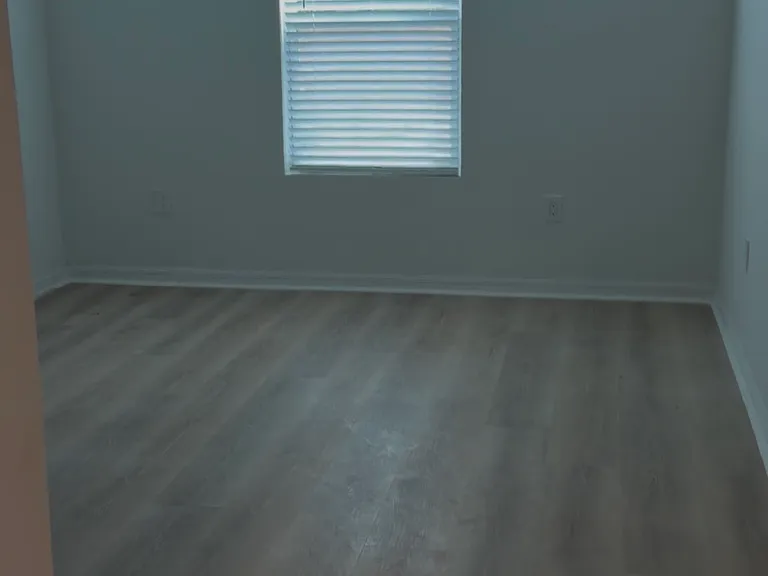 1246 Thompson Pl — Photo 8