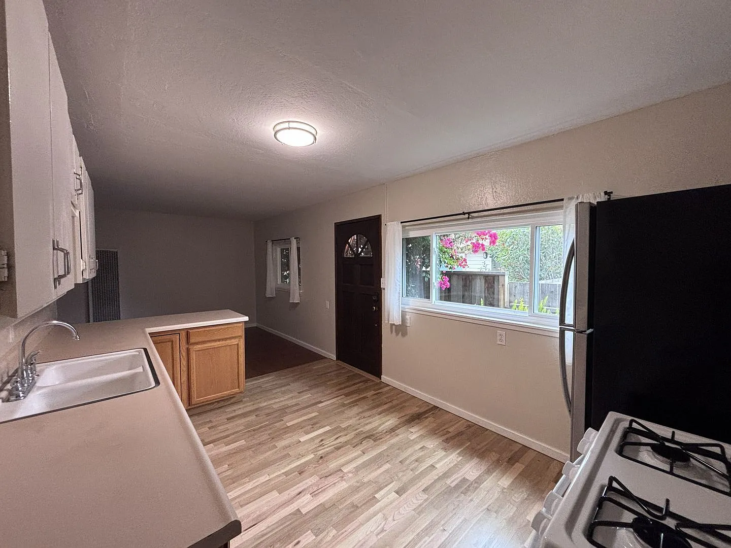 Cozy Soquel 1BR Retreat | Private Entrance & Mature Landscaping — Photo 4