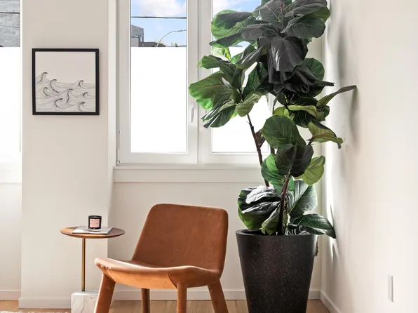 103 Putnam Avenue image 7 of 12