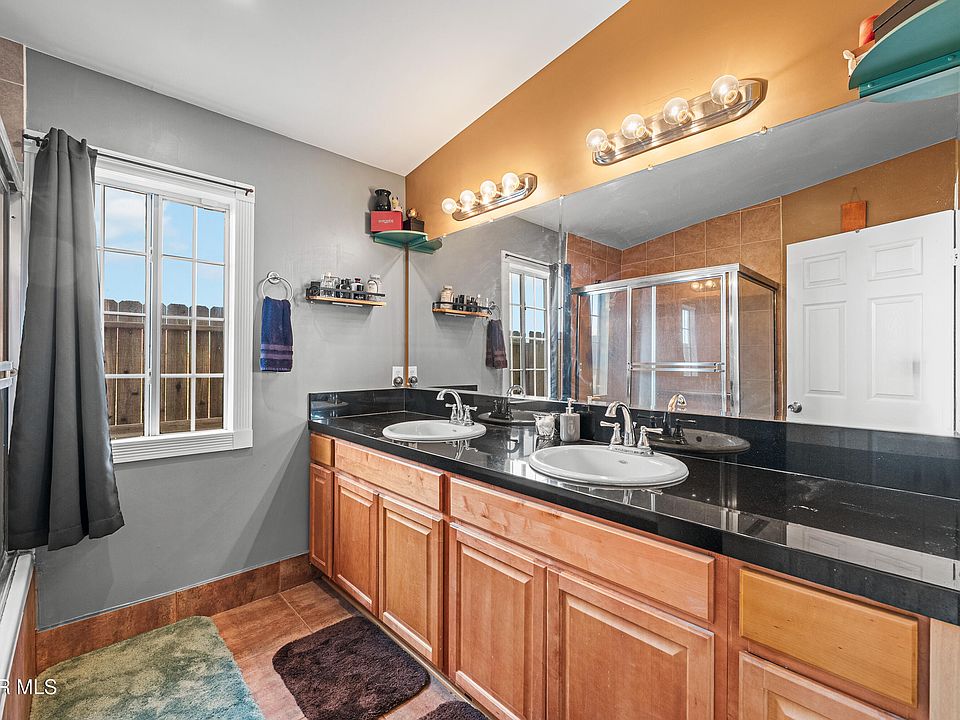 34th image of 10448 Oleander Ave