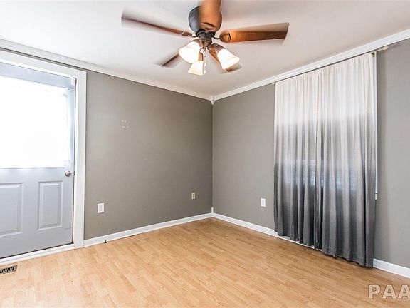 5th image of 202 S Pekin Ln