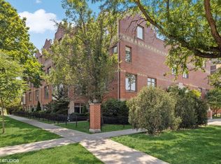 107 S Euclid Ave #B, Oak Park, IL 60302