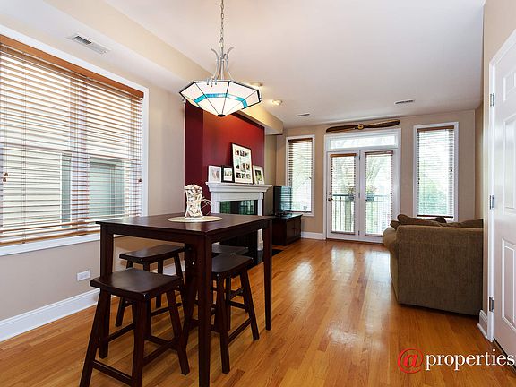 Living Room / Dining Room