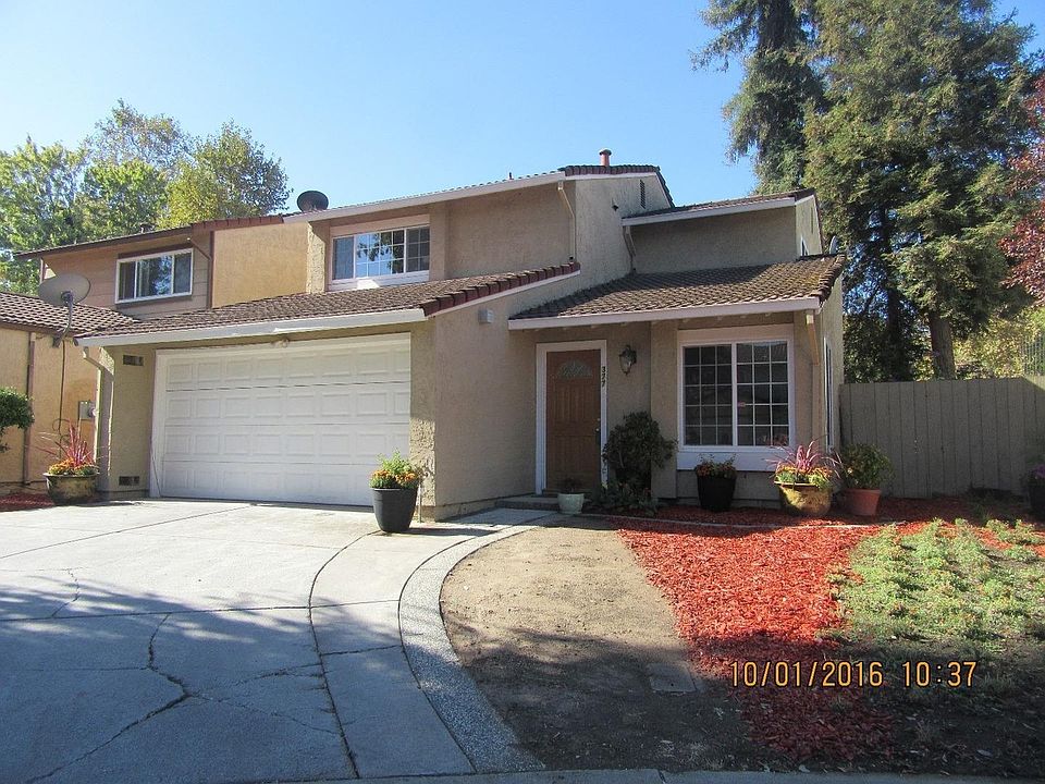 1st image of 377 Linkhorne Ct