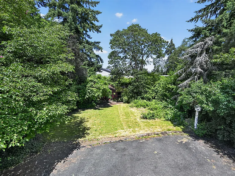 9325 Northlake Dr SW — Photo 19