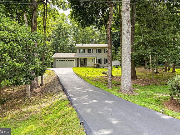 2nd image of Arrington Farm Ct