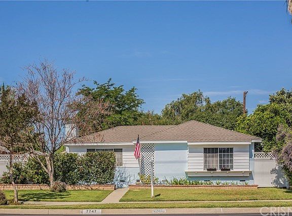 2nd image of 7747 De Soto Ave