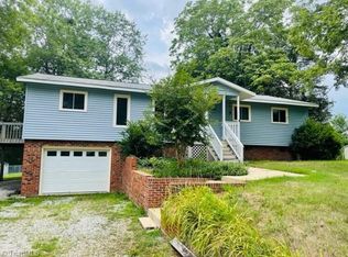 5303 Tarkington Dr, Greensboro, NC 27407