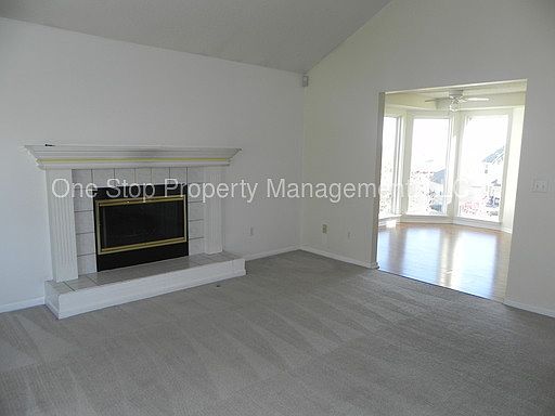 5th image of 2318 NE Maybrook Dr