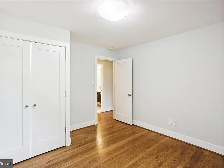 8206 Stone Trail Dr — Photo 33