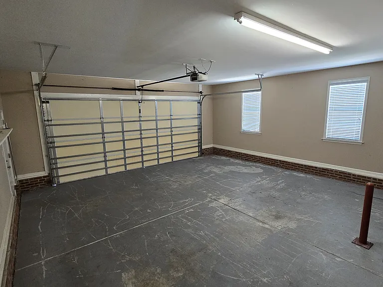 100 Jesse Dr — Photo 14