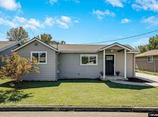 404 Chester St, Silverton, OR 97381