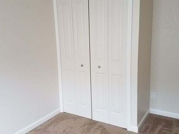 5th image of 2131 Bowie Dr