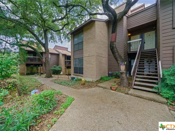 8611 Datapoint Dr APT 60, San Antonio, TX 78229