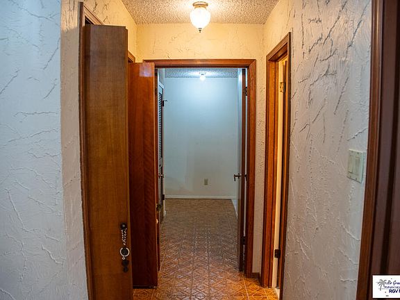 5th image of 201 Tesoro Ave