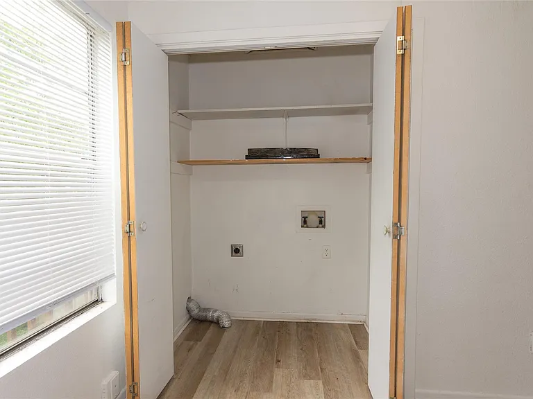1607 Onion Creek Village Dr #D — Photo 14
