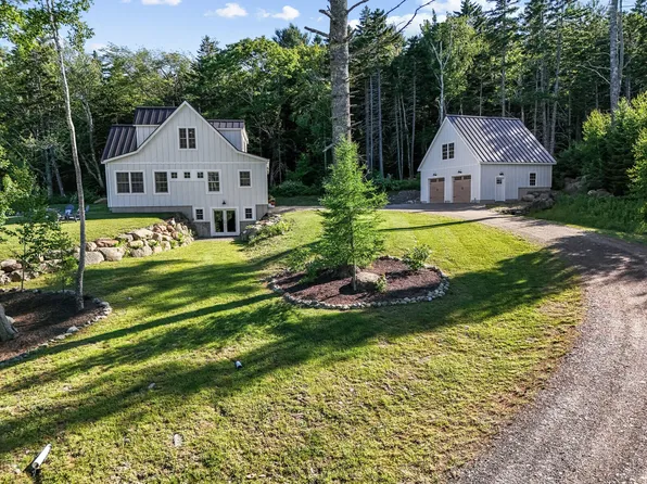 48 Old Stone Road, Lincolnville, ME 04849