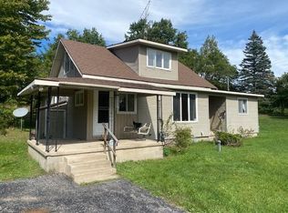 6850 Honeysette Rd, Alanson, MI 49706