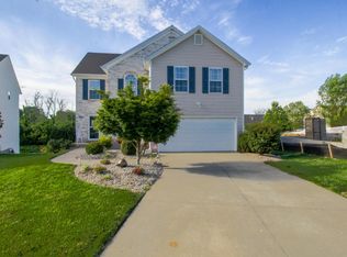 9711 Evanwood Ct, Louisville, KY 40228