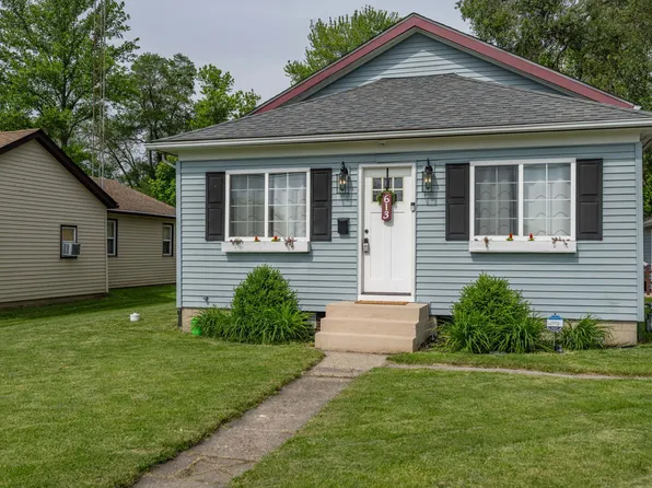 613 S Wells St, Sandwich, IL 60548