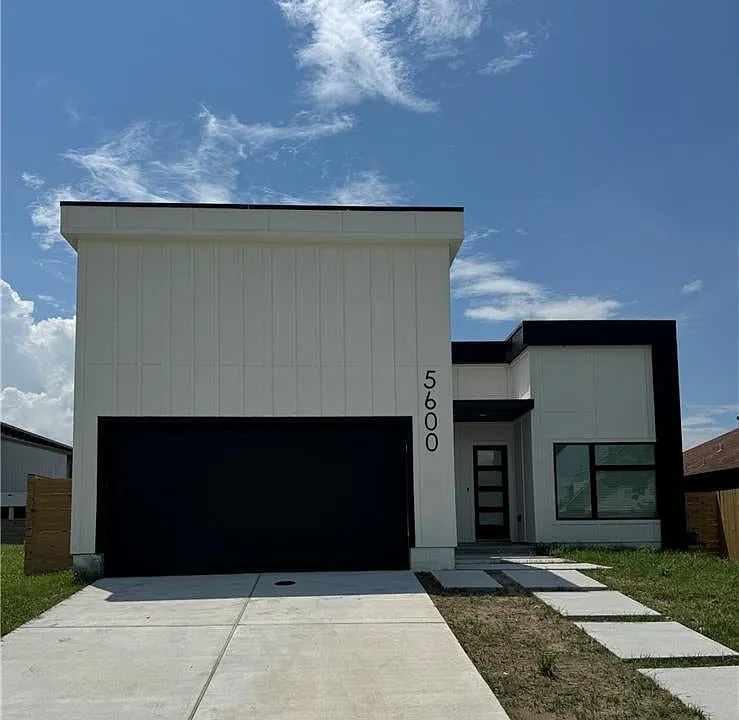 5600 Clements Dr