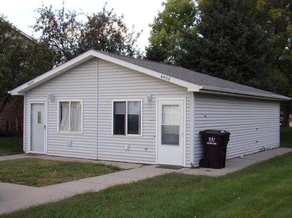 4402/4404 Solar Pl, Columbus, NE 68601