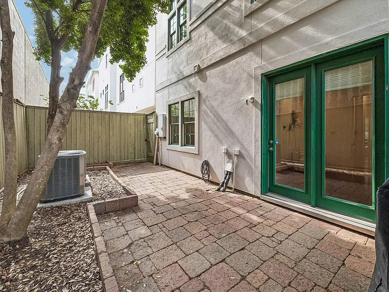 6015 Post Oak Green Ln — Photo 10