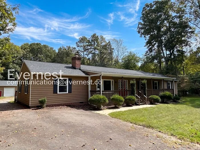 4 bed, 3.0 bath, 2178 sqft, $2,495 — Photo 2