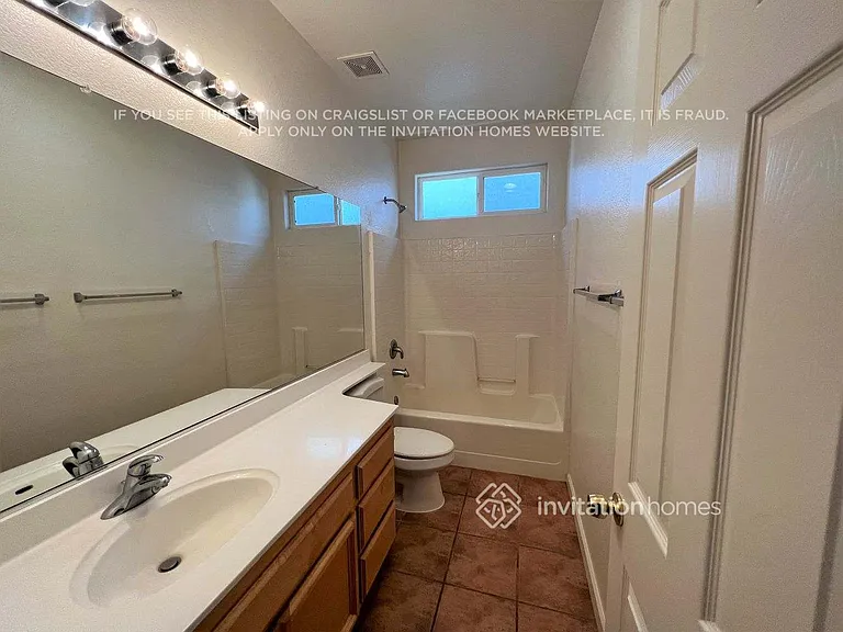 5543 Ridgepoint Dr — Photo 8