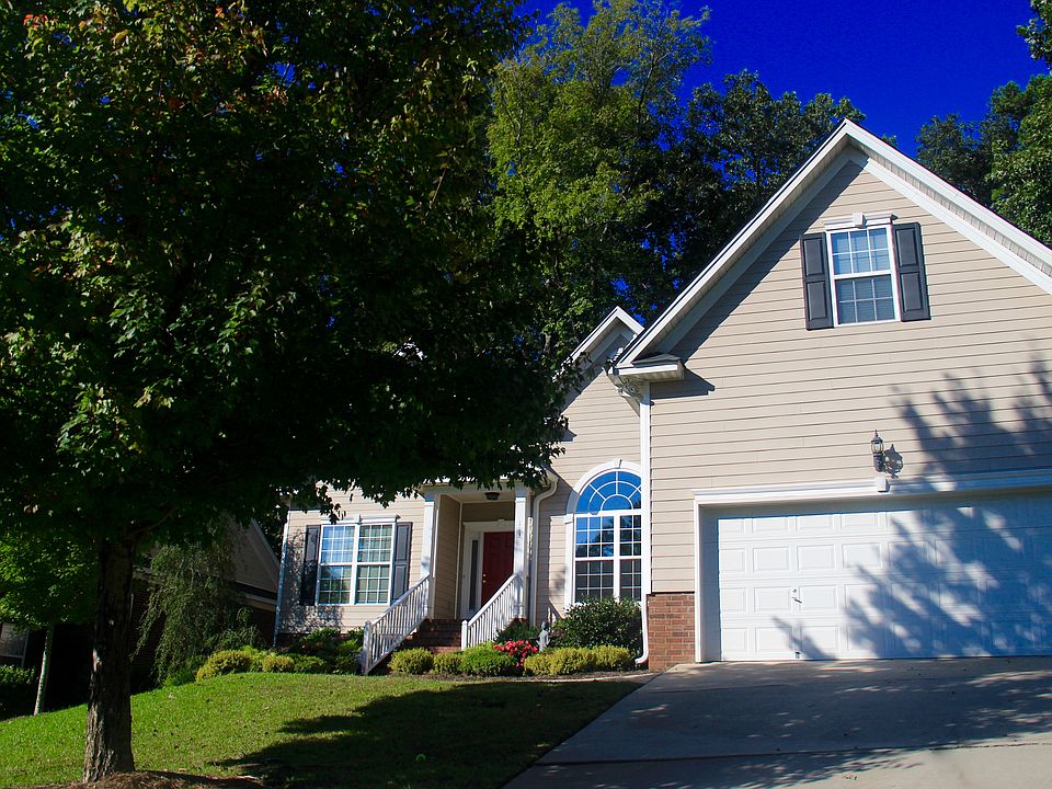 2nd image of 113 Red Ash Ln