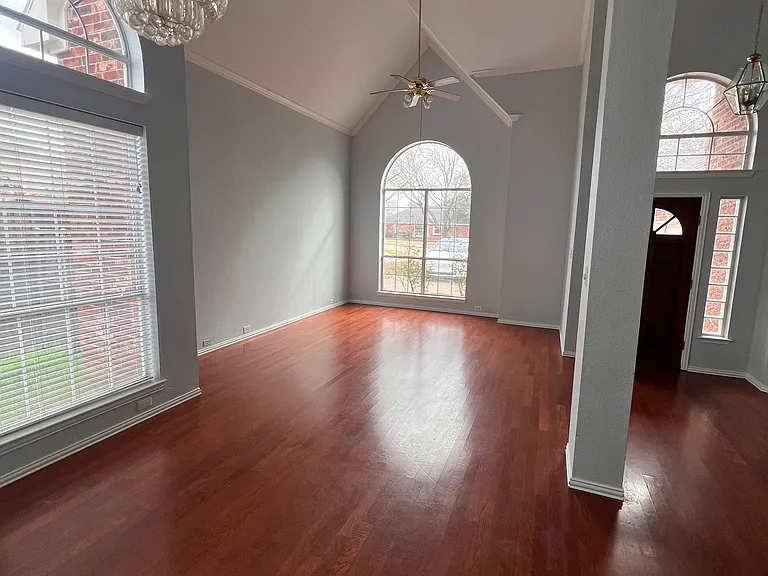 411 Chatham St — Photo 5