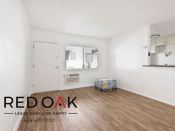 3rd image of 630 3/4 N Cerritos Ave #112