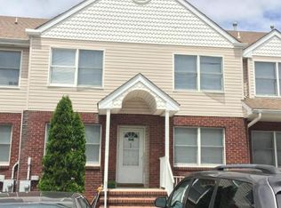11 Kew Gardens Dr, Lakewood, NJ 08701
