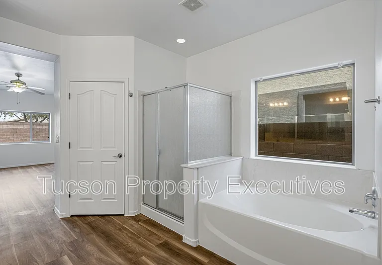 7585 E Picket Fence Ln — Photo 16
