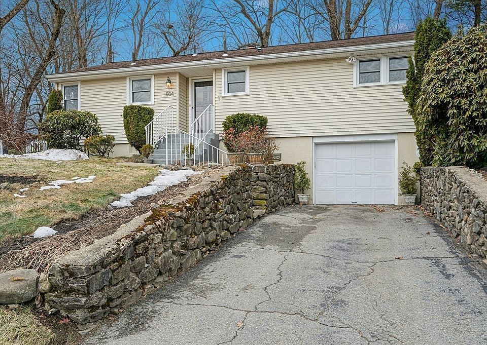 1st image of 504 Prospect St