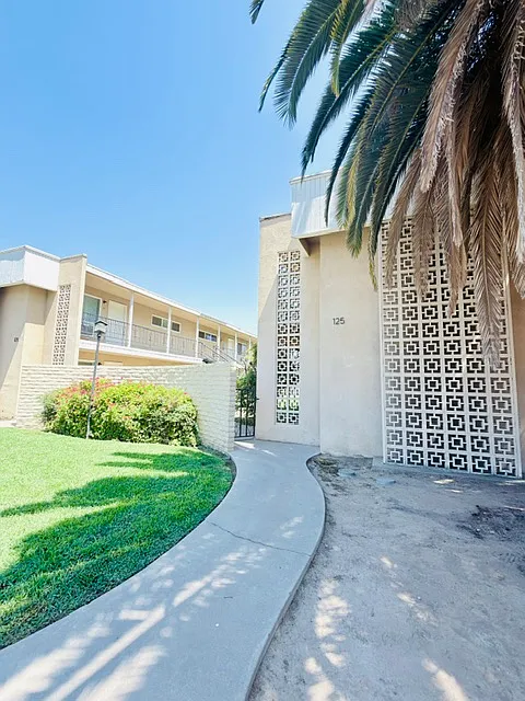 125 S L St #6