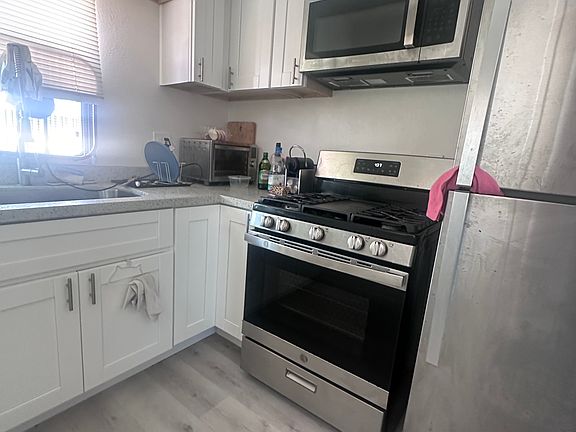 2nd image of 4213 47th St #B