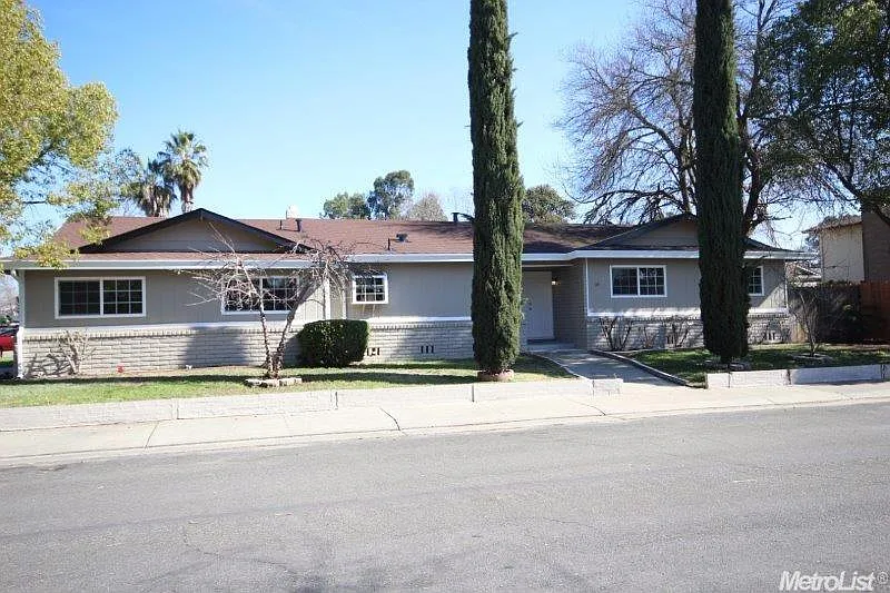 8920 Ensenada Dr photo 1