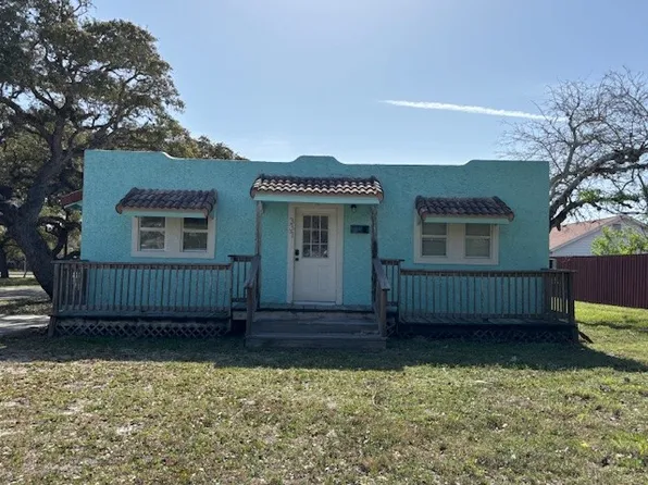 337 S Whitney St, Aransas Pass, TX 78336