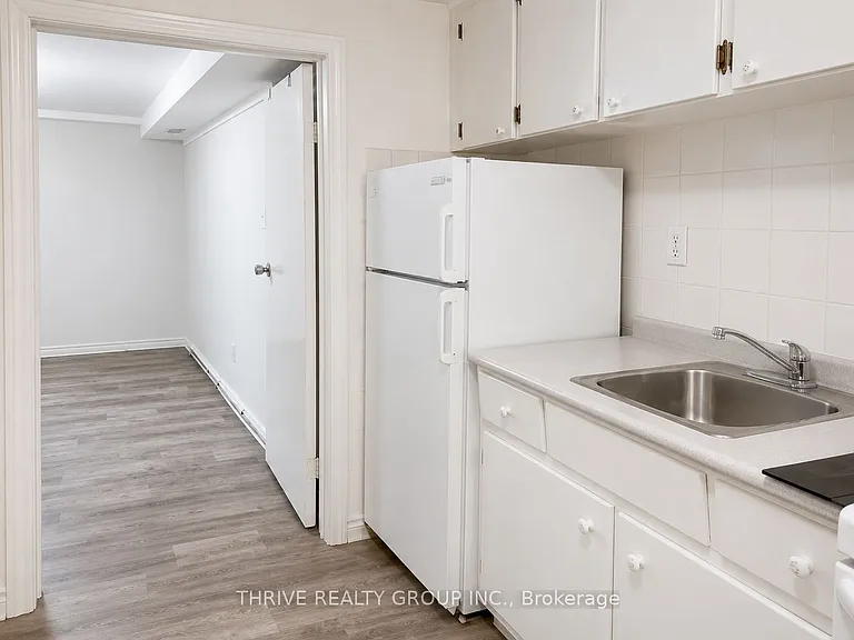 217 Platts Ln #LOWER — Photo 3