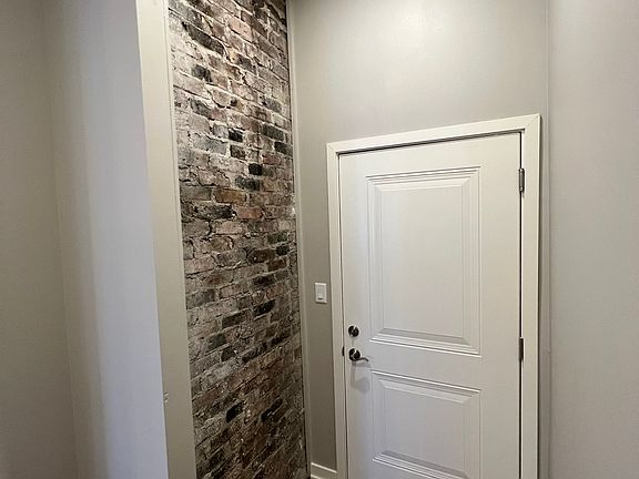 3rd image of 810 S 12th St #8