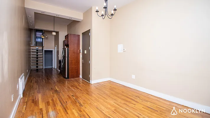 Rented by Nooklyn NYC LLC | media 39